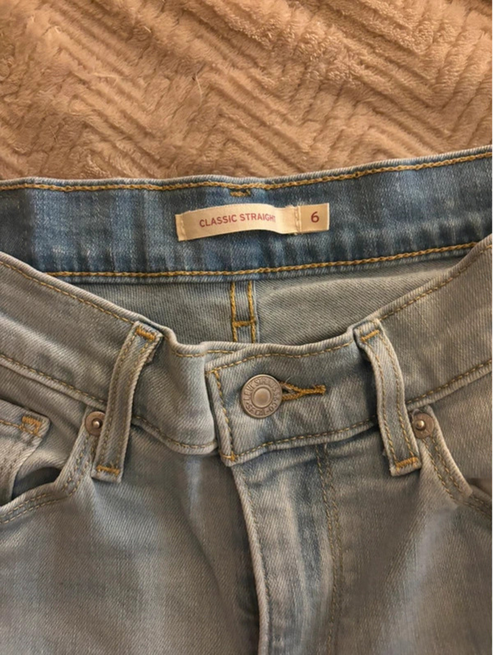 Jeans - Picture 3 of 3